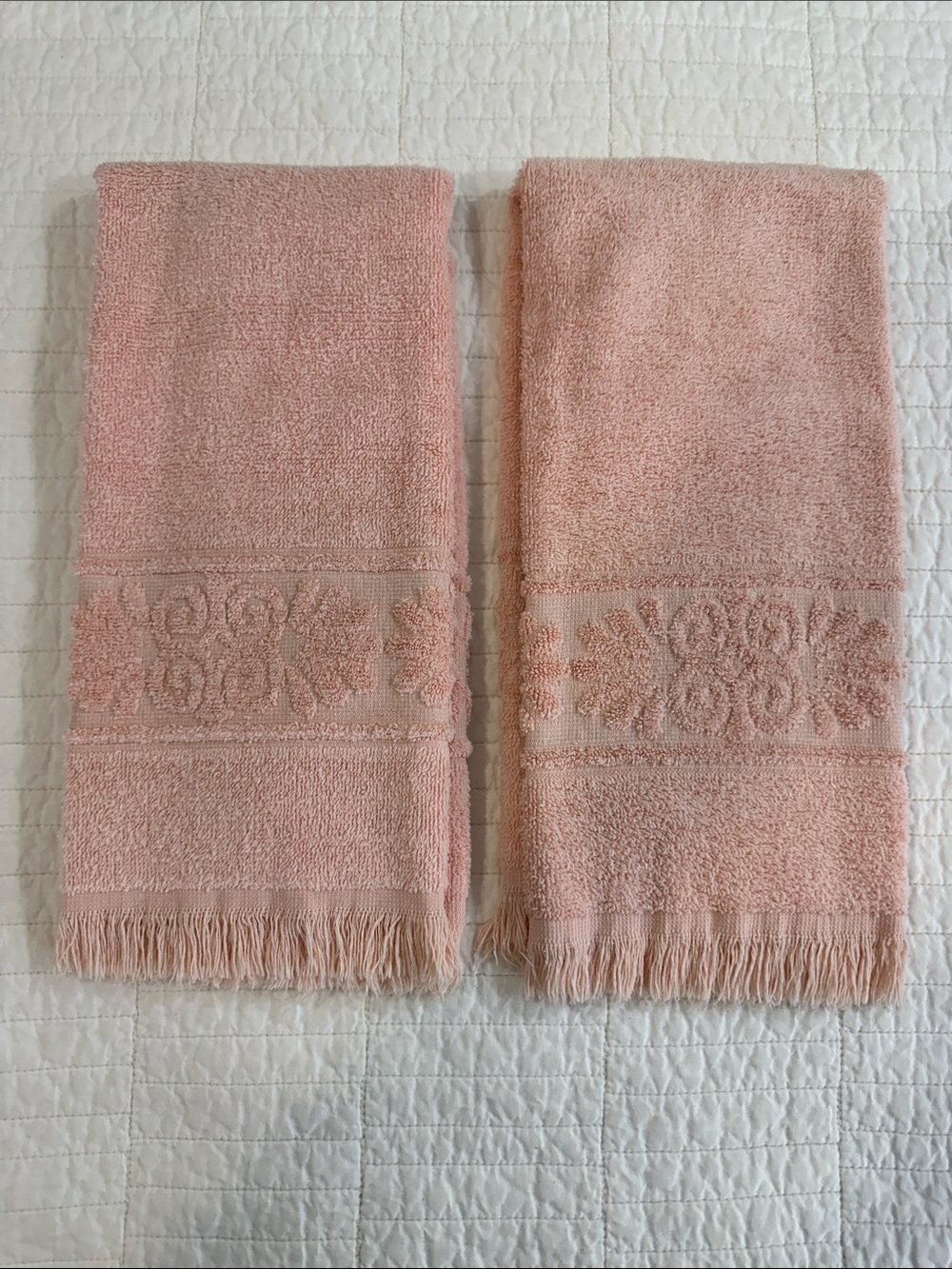 Cannon Monticello Fringe Pink 1970’s Hand Towel Vintage EUC Bathroom Mod
